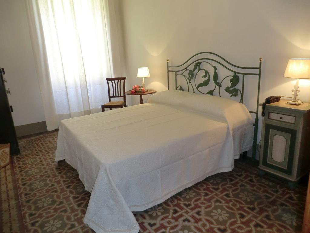 Dimora Pieri Apartman Firenze Szoba fotó