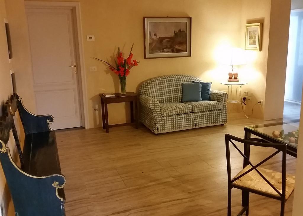 Dimora Pieri Apartman Firenze Kültér fotó